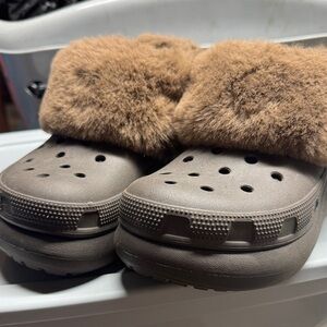 CROCS Brown Fuzzy Lined Slippers